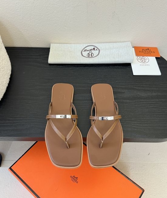 Hermes Minimalist Thong Sandals Soft Leather Comfortable Sole
