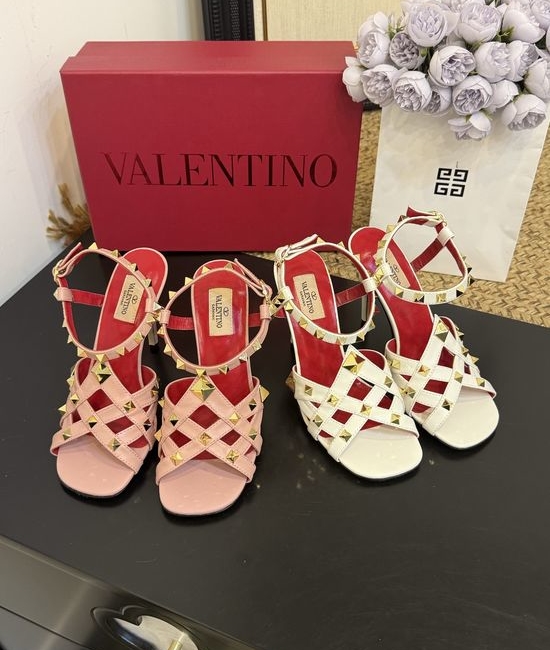 Valentino Pointed Toe Rivet Mid Heel Leather Pumps