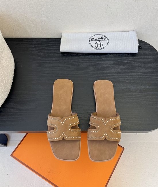 Hermes Minimalist Thong Sandals Soft Leather Comfortable Sole