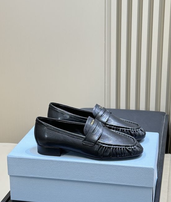 Prada Premium Pleated Leather Soft Comfortable Casual Loafers