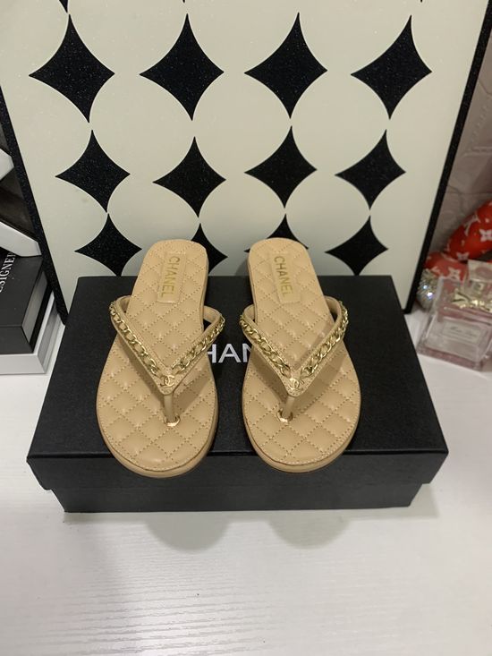 Chanel Classic Black And White Soft Sheepskin Chain Slides