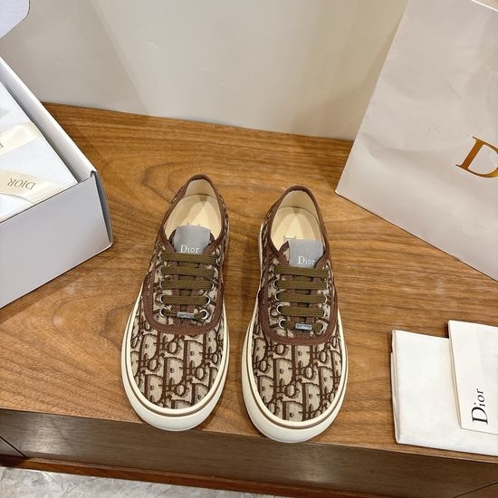 Christian Dior CD Low-top Canvas Shoes with Embroidered Saltwind Design