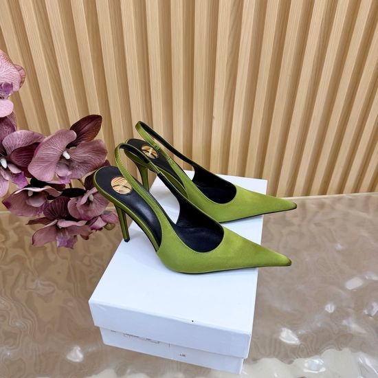 Yves Saint Laurent YSL Sophisticated Pointed-Toe High Heels with Metal Chain
