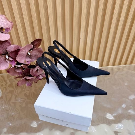 Yves Saint Laurent YSL Sophisticated Pointed-Toe High Heels with Metal Chain