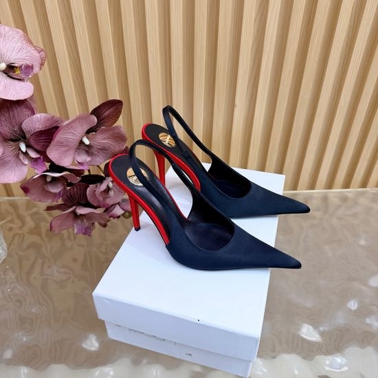 Yves Saint Laurent YSL Sophisticated Pointed-Toe High Heels with Metal Chain