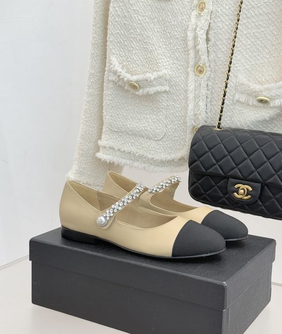 Chanel Color Block Rhinestone Mary Jane Shoes Elegant Comfortable