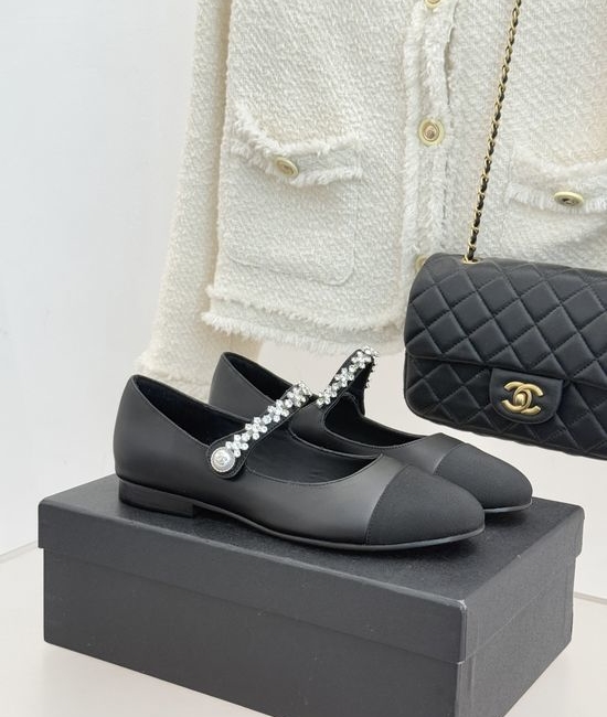 Chanel Color Block Rhinestone Mary Jane Shoes Elegant Comfortable