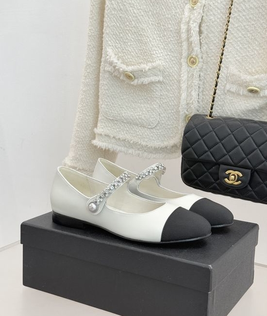 Chanel Color Block Rhinestone Mary Jane Shoes Elegant Comfortable