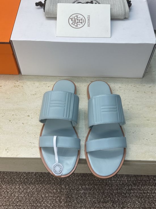 Hermes Flat Color-block Round Toe Jelly Sandals