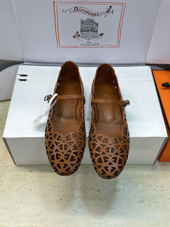 Hermes Cut-out Ballets Flat Mary Jane Loafers