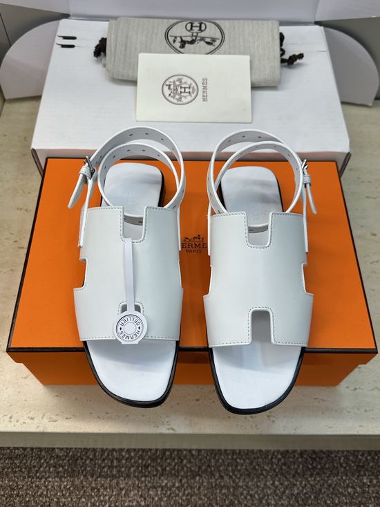 Hermes Color Block Flip-Flops with Round Toe and Flat Heel