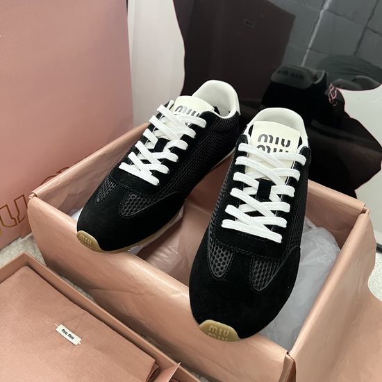 Miu Miu Vintage Casual Training Shoes Comfortable Walking Footwear