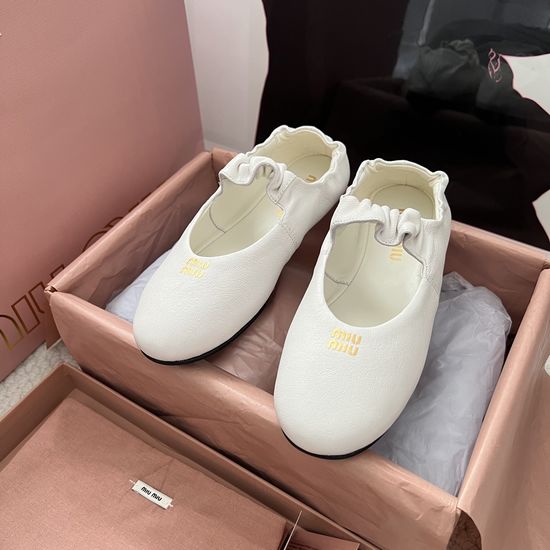 Miu Miu Soft Suede Casual Slip On Ballet Flats