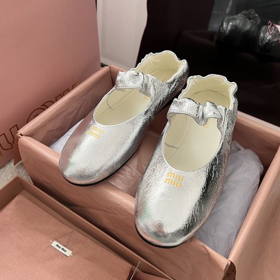 Miu Miu Soft Suede Casual Slip On Ballet Flats