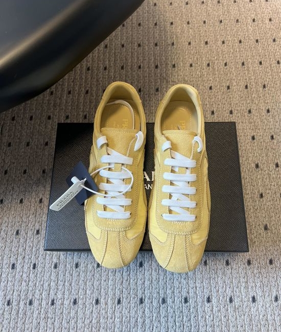 Prada Vintage Casual Low-top Comfortable Walking Sneakers