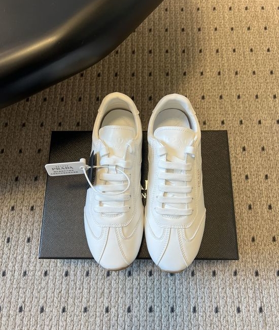 Prada Classic Retro Comfortable Versatile Casual Training Shoes