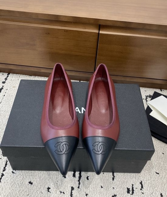 Chanel Two-tone Pointed Toe Mary Jane Flats Elegant Genuine Leather