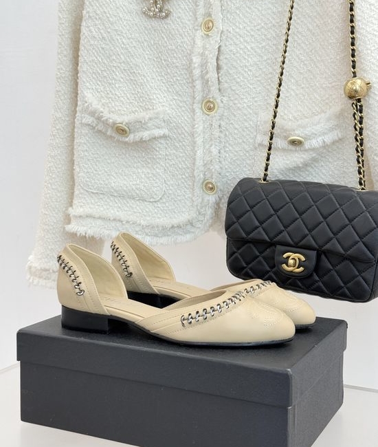 Chanel Color Block Hollow Out Flat Heel Sandals Elegant Comfortable