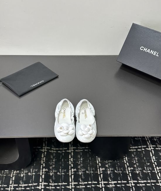 Chanel Sheepskin Upper Slides Non Slip Sole Luxury Gift Packaging