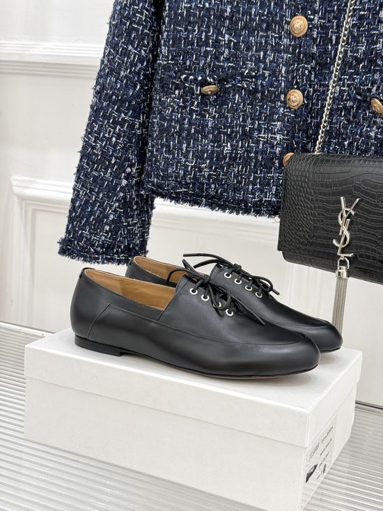 Jil Sanders Minimalist Lace-up Leather Loafers for Daily Wear