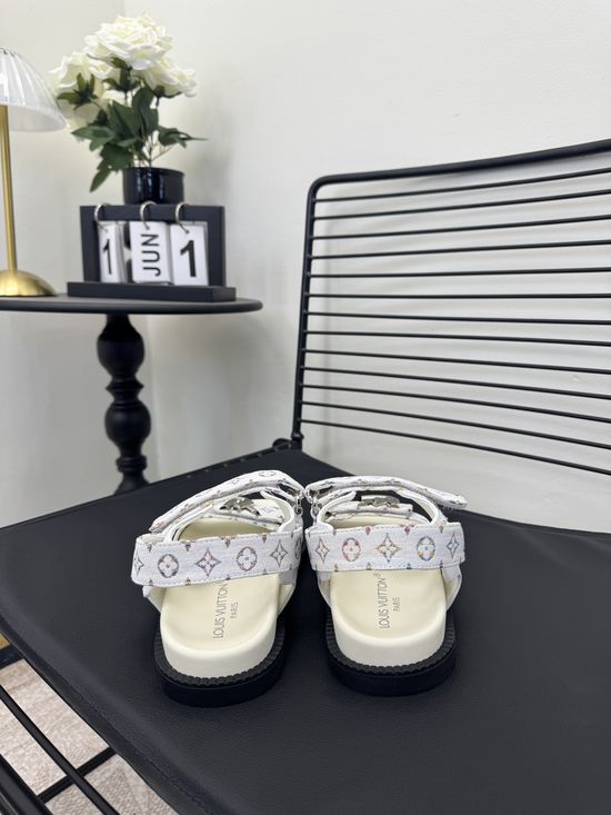 Louis Vuitton Genuine Leather Comfortable Casual Slides