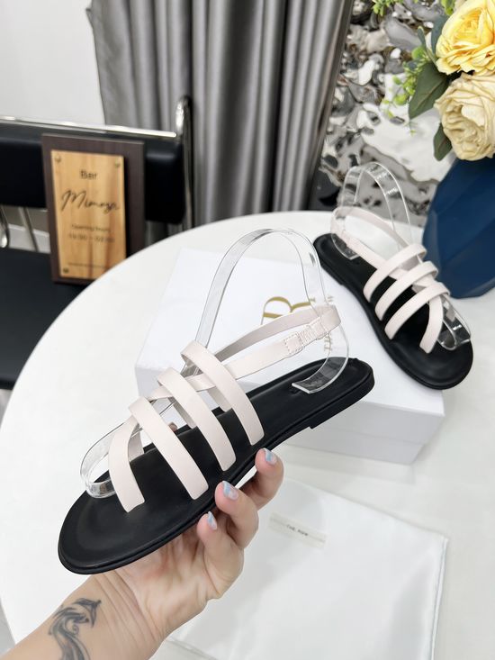 Hermes Minimalist Leather Straps Flat Roman Sandals