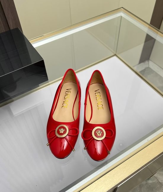Versace Classic Round Toe Leather Casual Comfort Flats