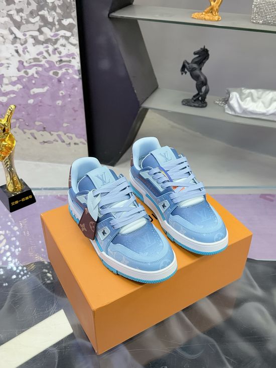 Louis Vuitton Premium Leather Decorative Details Casual Fashion Sneakers