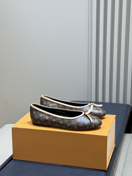 Louis Vuitton Printed Leather Mary Jane Shoes Artist Collaboration Design