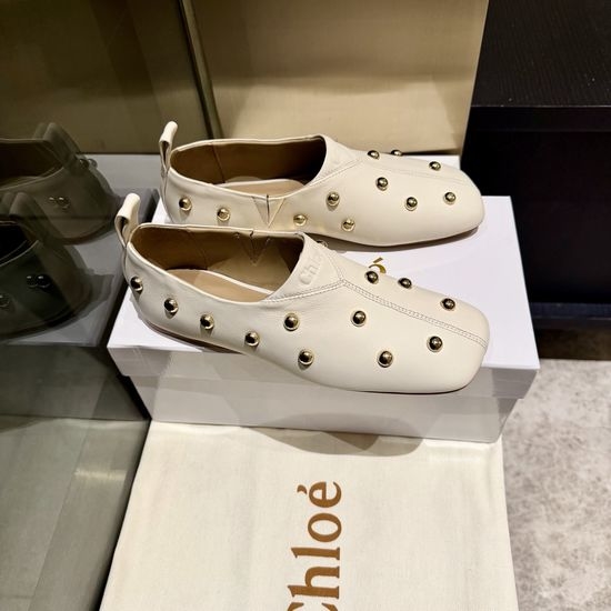 Chloe Handmade Rivet Decor Leather Upper Casual Flats