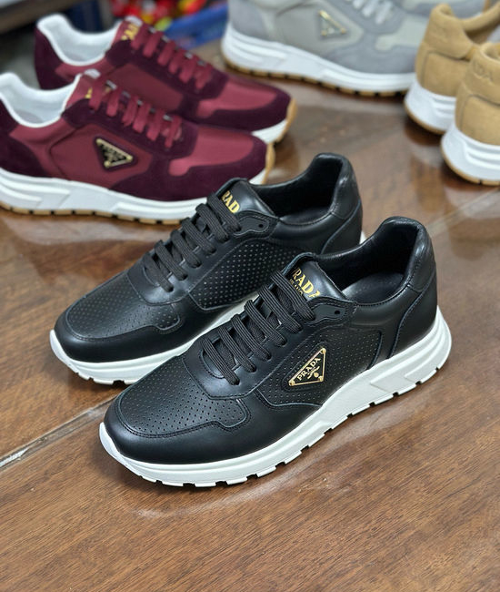 Prada Premium Leather Sneakers with Breathable Design and Durable Sole