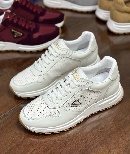 Prada Premium Leather Sneakers with Breathable Design and Durable Sole