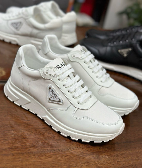 Prada Comfortable Casual Sneakers with Wear Resistant Sole