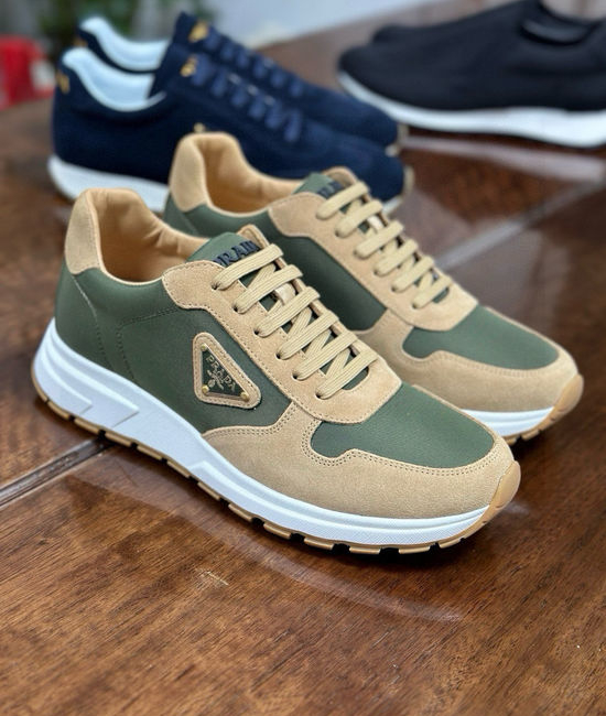 Prada Comfortable Casual Sneakers with Wear Resistant Sole