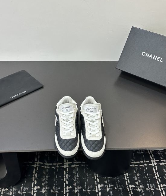 Chanel Trendy Panda-Colored Casual Sneakers with Soft Sole