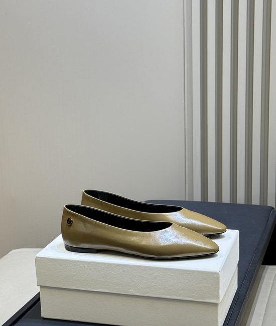 Yves Saint Laurent YSL Elegant Smooth Leather Round Toe Ballet Flats