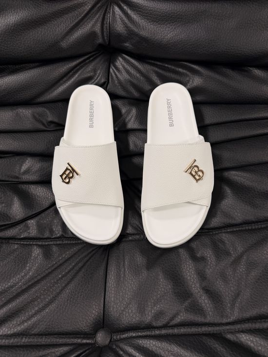 Burberry Plaid Pattern Slip On Comfortable Slide Sandals