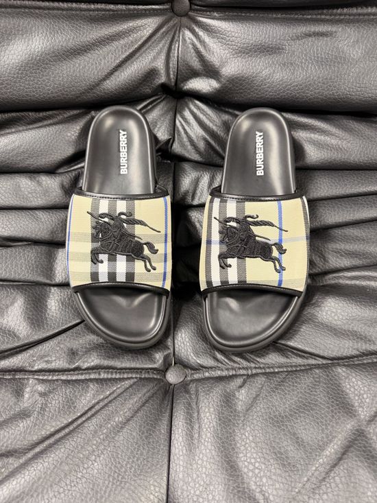 Burberry Classic Plaid Pattern Slip On Sandals