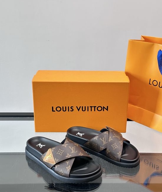 Louis Vuitton LV Top Layer Leather Casual Slip On Slippers