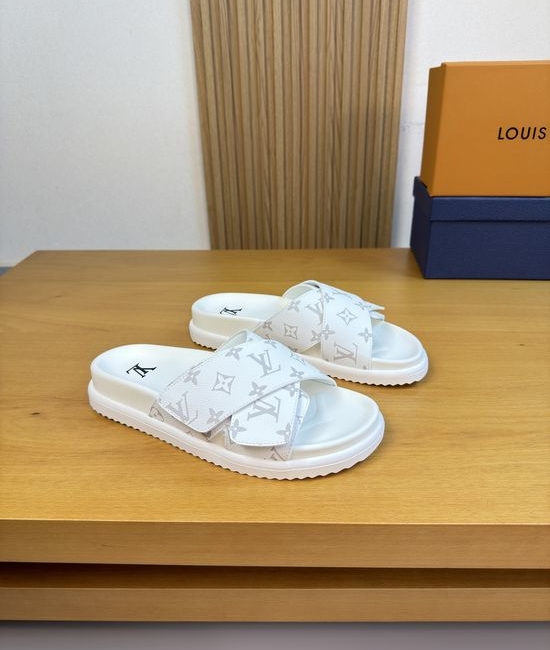 Louis Vuitton LV Premium Slippers Soft Leather Lining Non-slip Sole