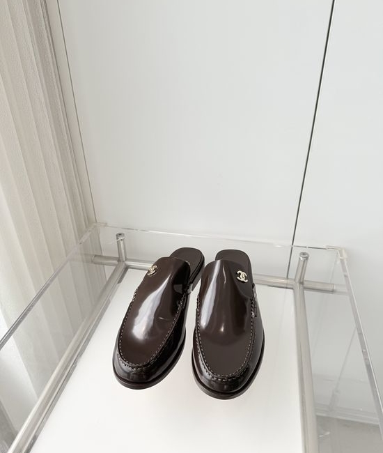 Chanel Premium Cowhide Mules Slippers Italian Leather Sole