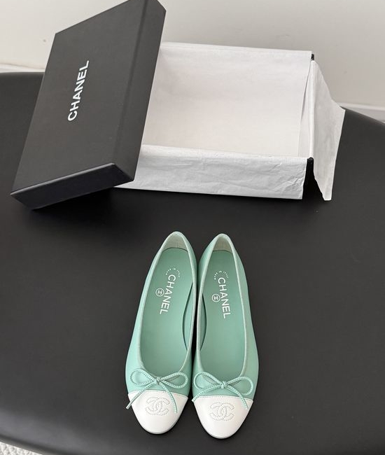 Chanel Classic Elegant Comfortable Flat Ballet Shoes