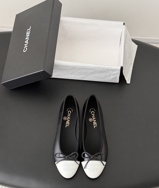 Chanel Classic Elegant Comfortable Flat Ballet Shoes