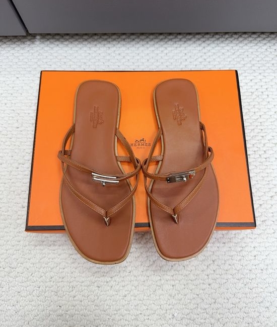 Hermes Buckle Decor Genuine Leather Low Heel Flip Flops