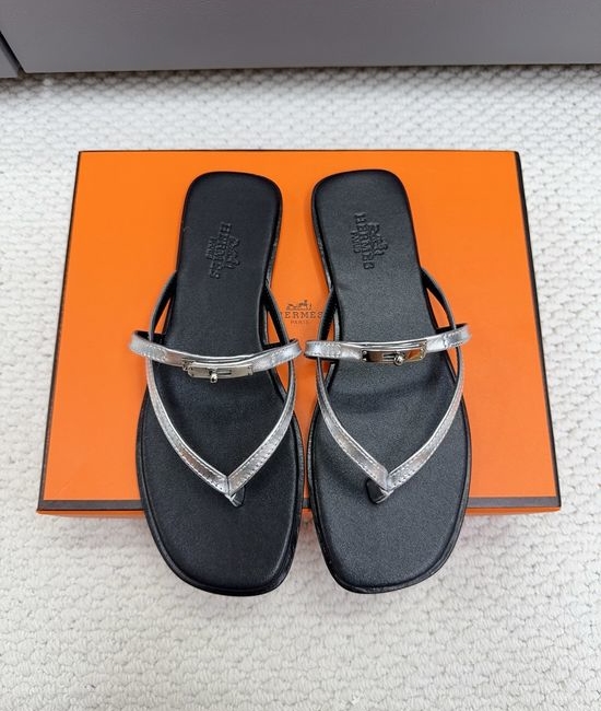 Hermes Buckle Decor Genuine Leather Low Heel Flip Flops