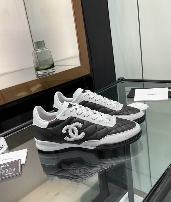 Chanel Quilted Pattern Casual Sneakers Comfortable Soft Sole Retro Shoes