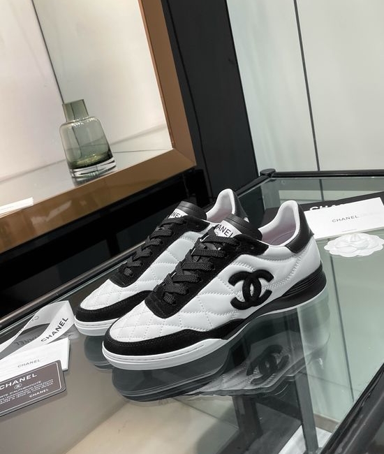 Chanel Quilted Pattern Casual Sneakers Comfortable Soft Sole Retro Shoes