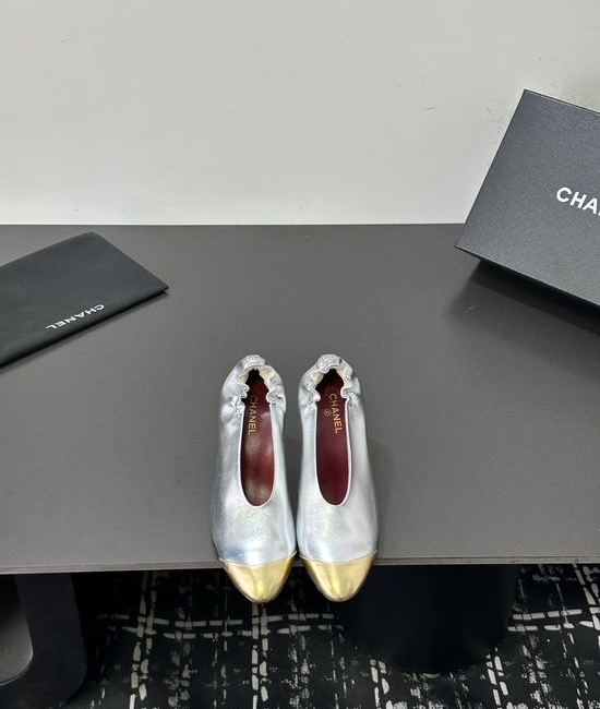 Chanel Color Block Ruffled Stiletto Pumps Sheepskin Upper