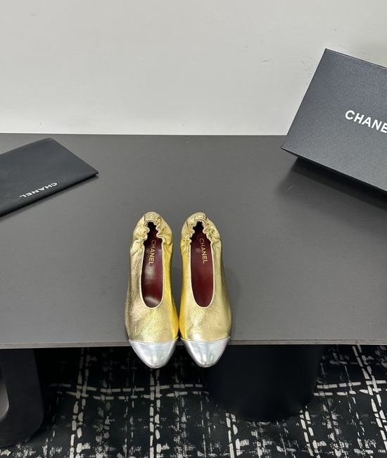 Chanel Color Block Ruffled Stiletto Pumps Sheepskin Upper