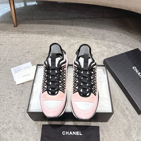 Chanel Embroidered Platform Casual Sneakers with Mixed Materials